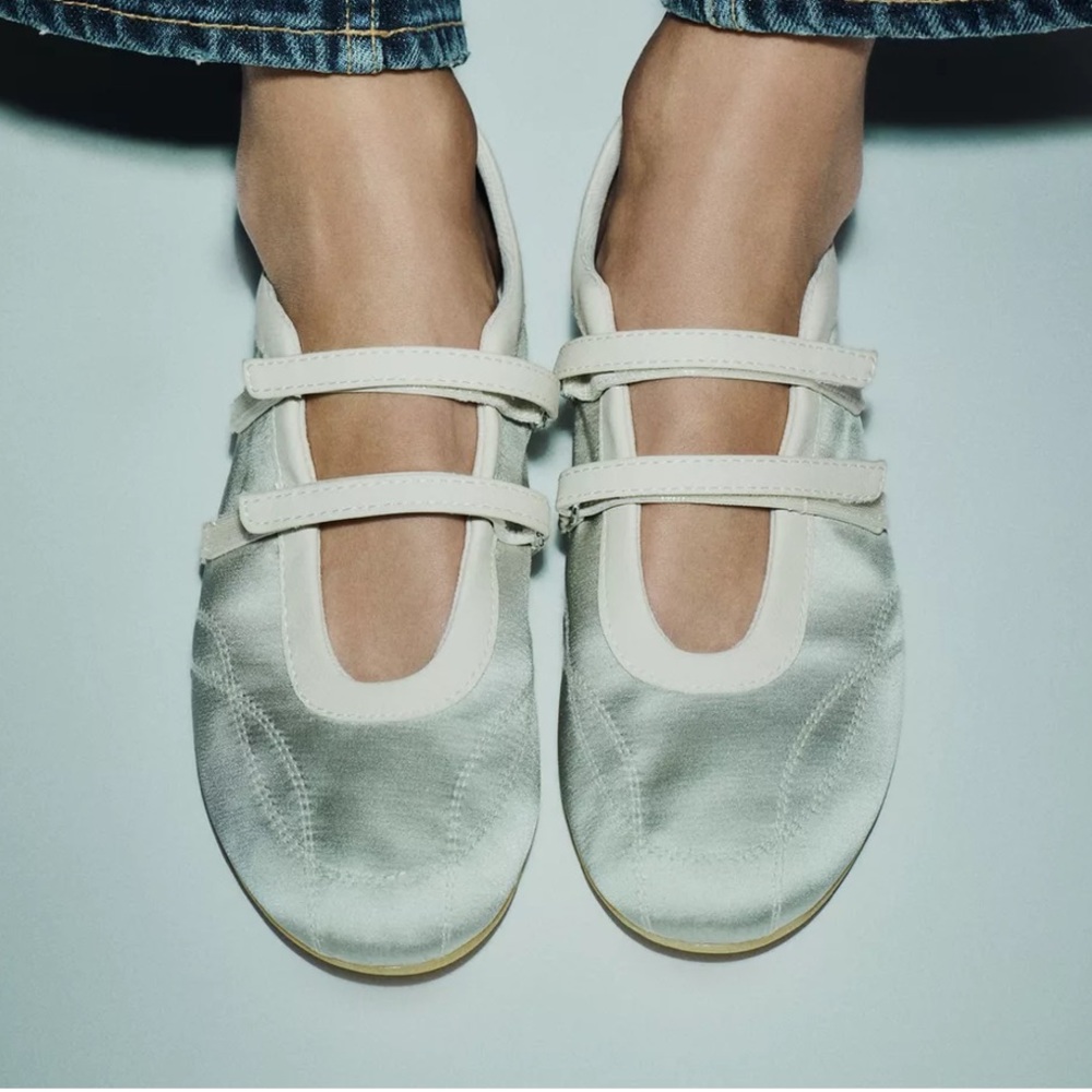 Zara NWT Green Satin Effect Stitched Ballet Flats Size 40 -US women’s 8 1/2 or 9